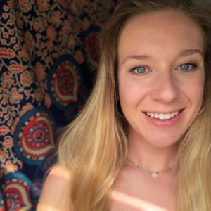 Meet your Posher, Emma